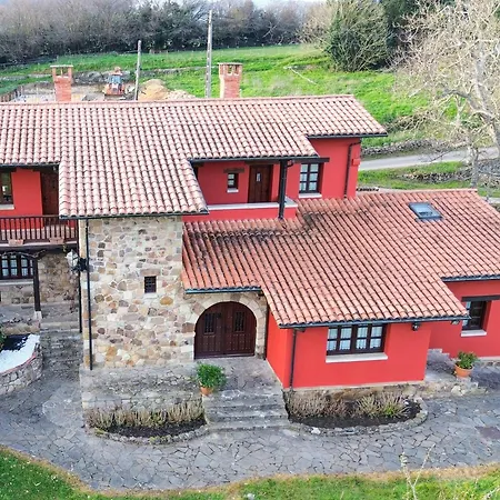 Santillana - Mijares 3000 Apartment *