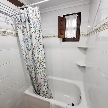 Santillana - Mijares 3000 Apartment *