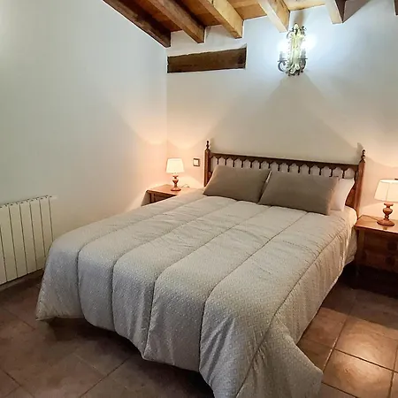 Santillana - Mijares 3000 Apartment *
