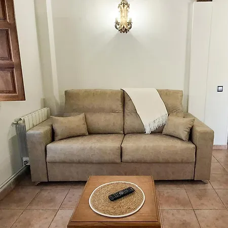 Santillana - Mijares 3000 Apartment